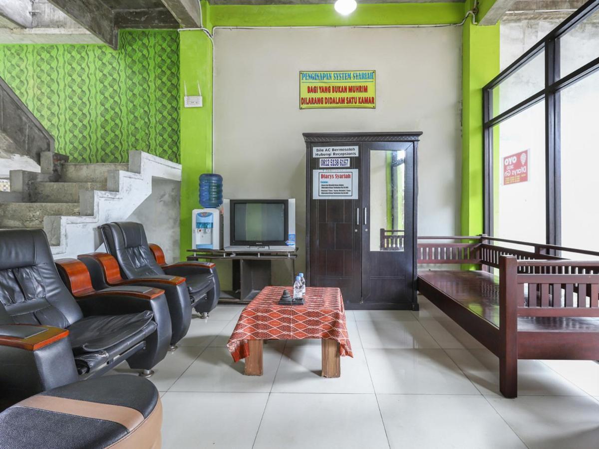 OYO 3830 Dfarys Gh Syariah Hotel Balikpapan  Bagian luar foto