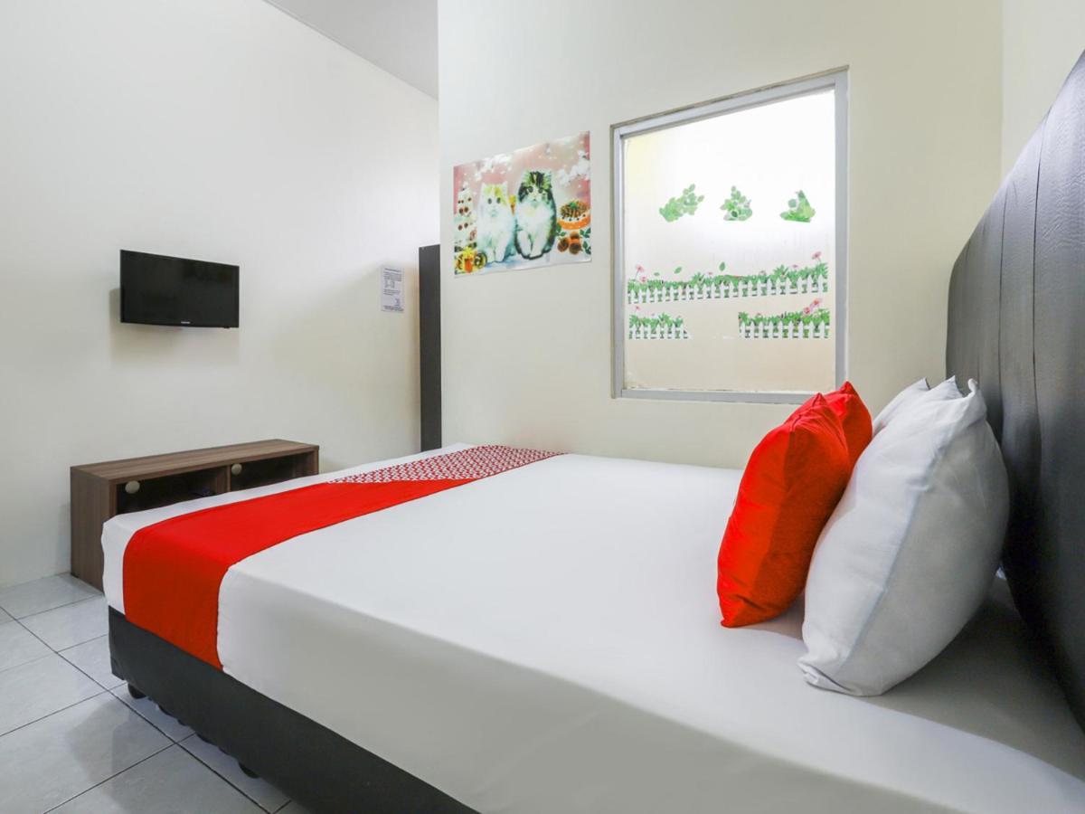OYO 3830 Dfarys Gh Syariah Hotel Balikpapan  Bagian luar foto